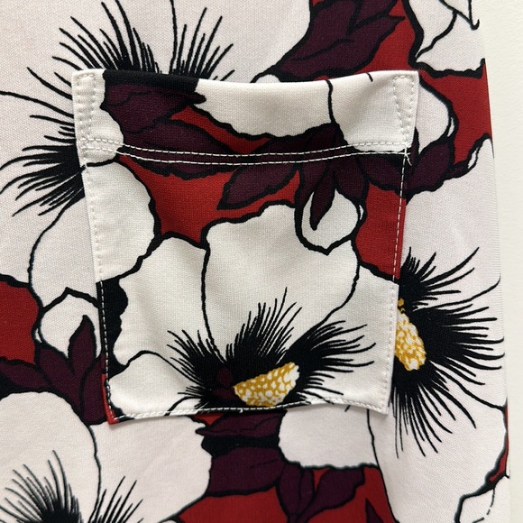 Anne Taylor Floral Tank Top Size Large - Picture 4 of 5